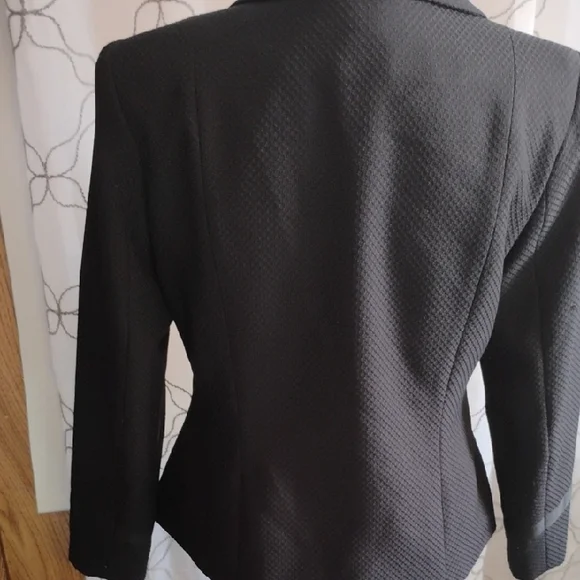 Gorgeous Stanley Blacker Jacket - Picture 6 of 8